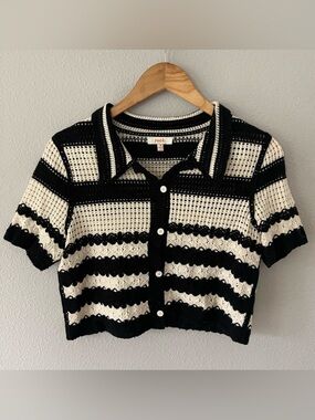 Peach Black/White Striped Crochet Button Up Crop Cardigan Short Sleeves Size M